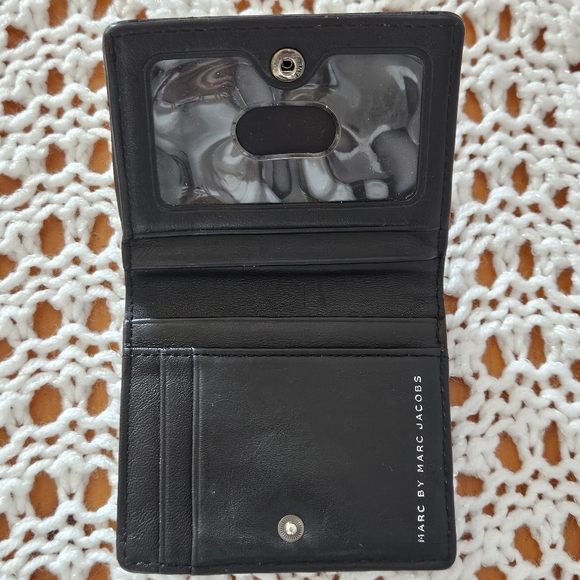 NWT Marc by Marc Jacobs Black Leather Quilted Wallet - Picture 3 of 9